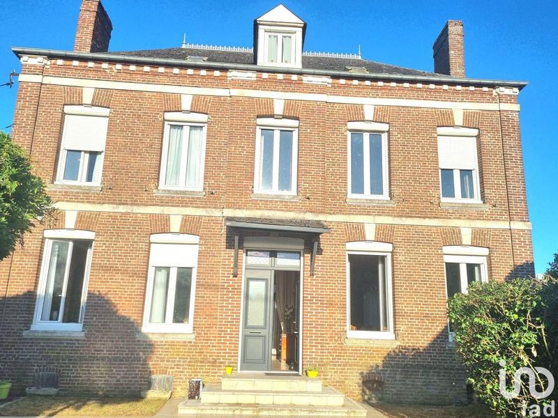 Maison - 300 m² - 5 pièces