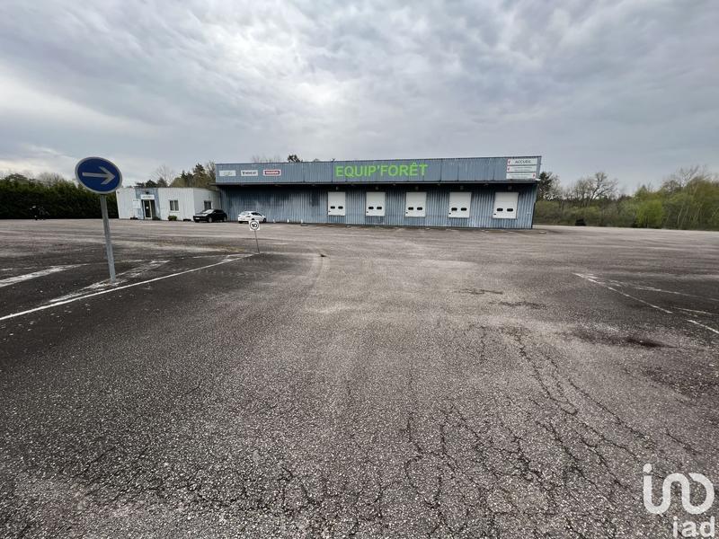 Local commercial - 1 888 m²