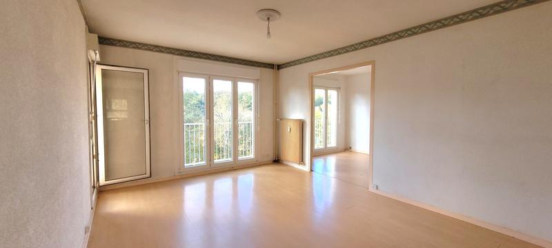 Appartement - 85 m² - 5 pièces