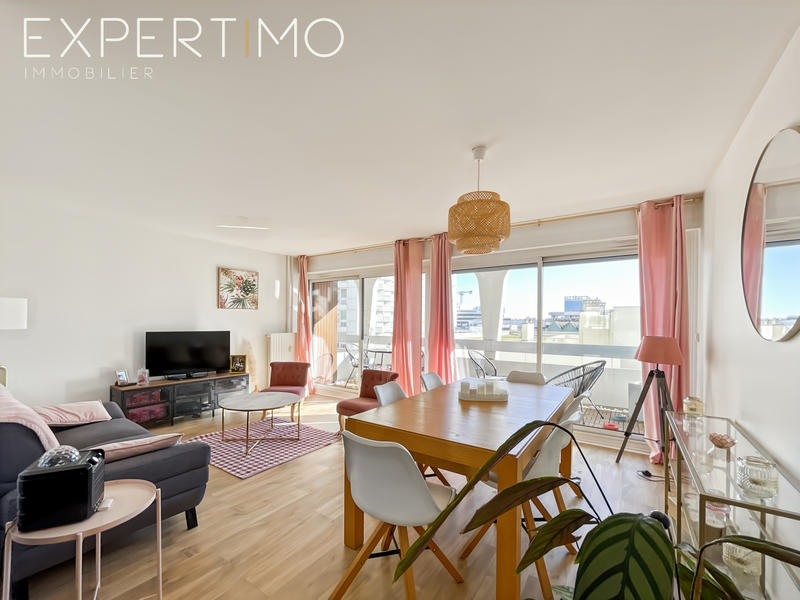 Appartement - 97 m² - 5 pièces