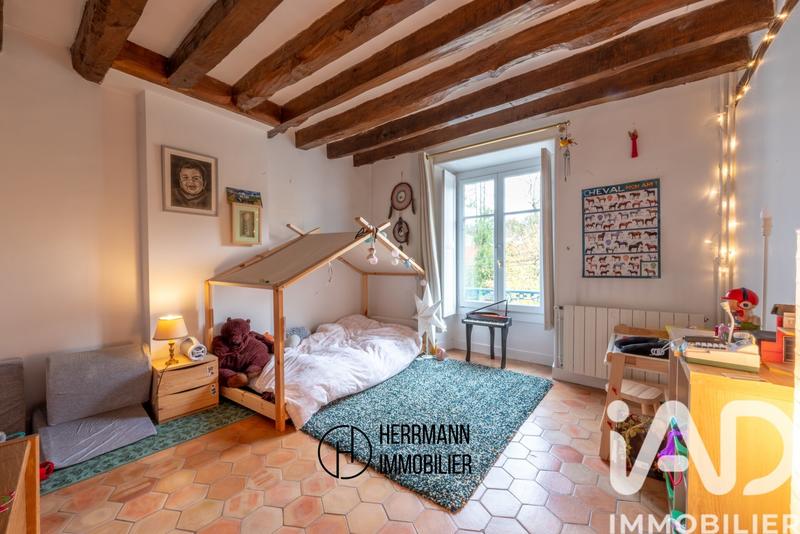 Maison - 300 m² - 8 pièces