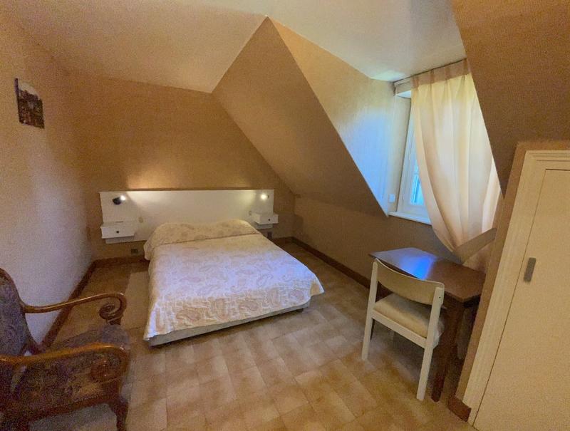 Maison - 311 m² - 10 pièces