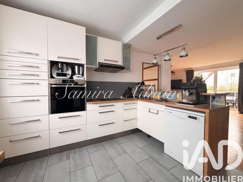 Maison - 140 m² - 6 pièces