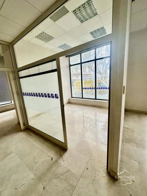 Local commercial - 348 m²