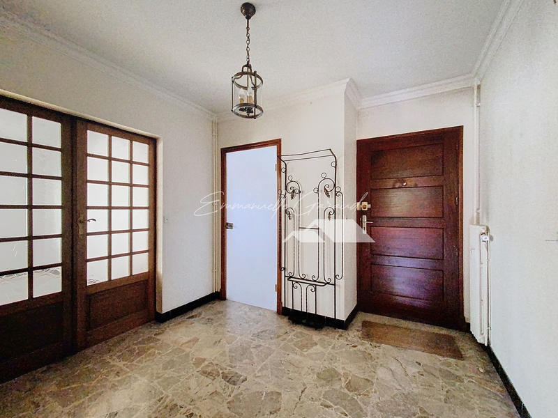 Appartement - 86 m² - 4 pièces