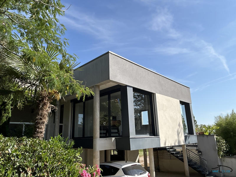 Maison traditionnelle - 172 m² - 6 pièces