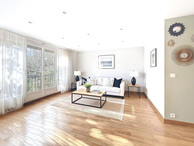 Appartement - 87 m² - 5 pièces