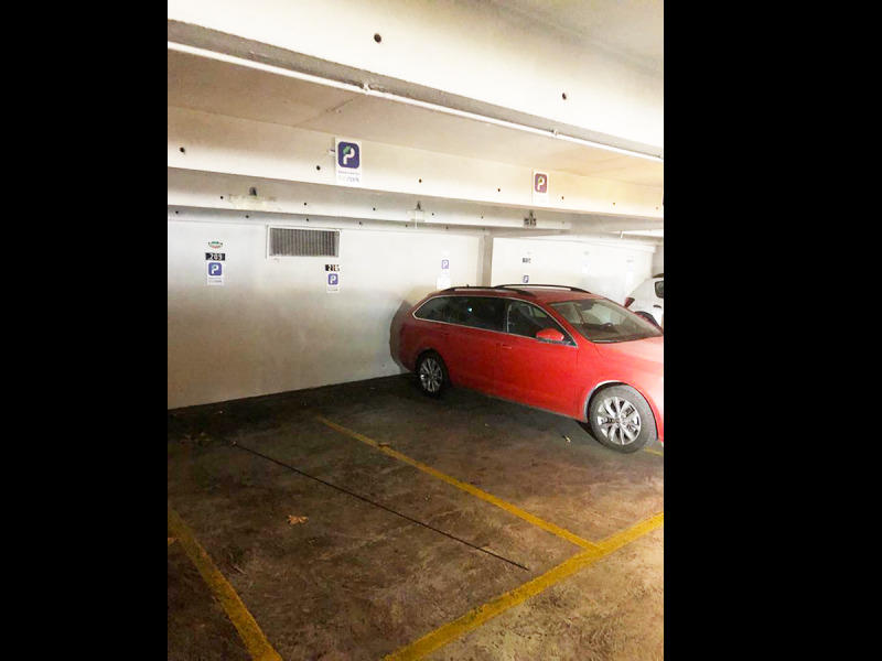 Parking - 10 m²