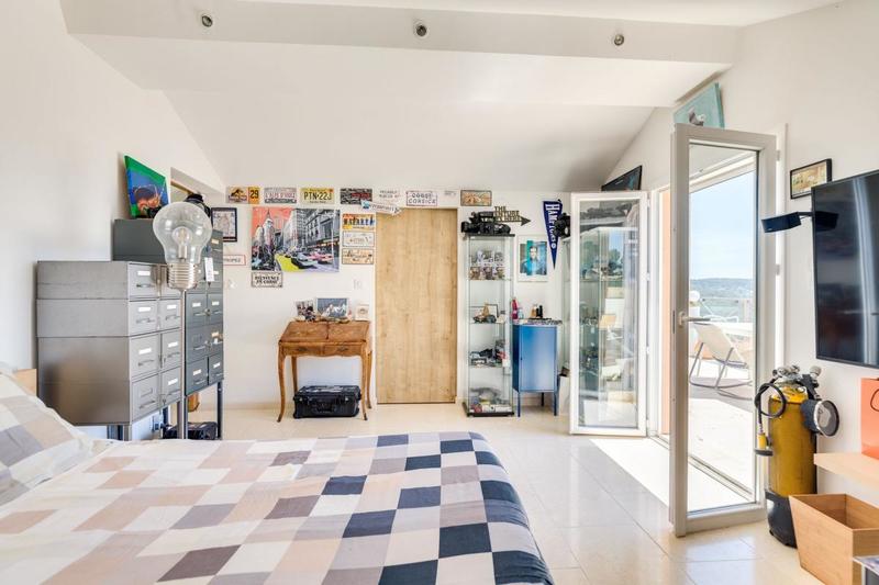 Penthouse - 174 m² - 5 pièces