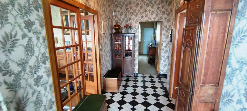 Maison - 195 m² - 10 pièces