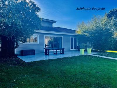 Maison - 140 m² - 5 pièces