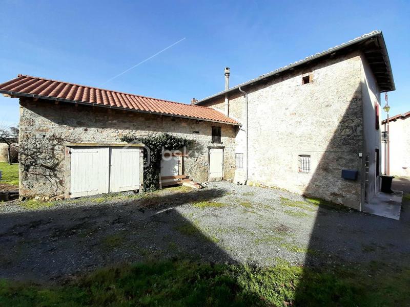 Maison en pierre - 79 m² - 3 pièces