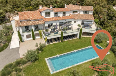 Viager - Villa - 620 m² - 9 pièces