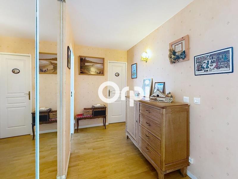 Appartement - 90 m² - 4 pièces