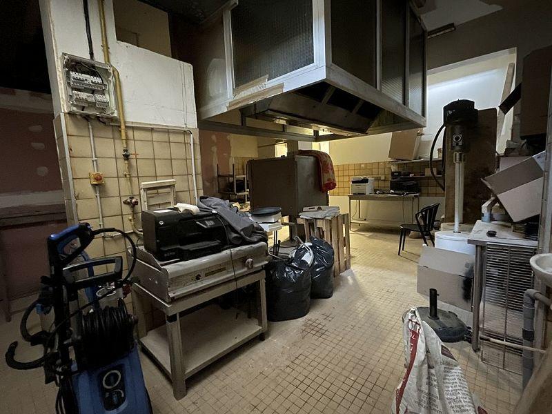 Fonds de commerce - Local commercial - 100 m²