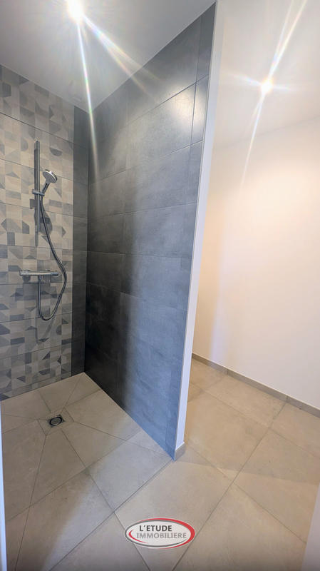 Maison - 74 m² - 4 pièces