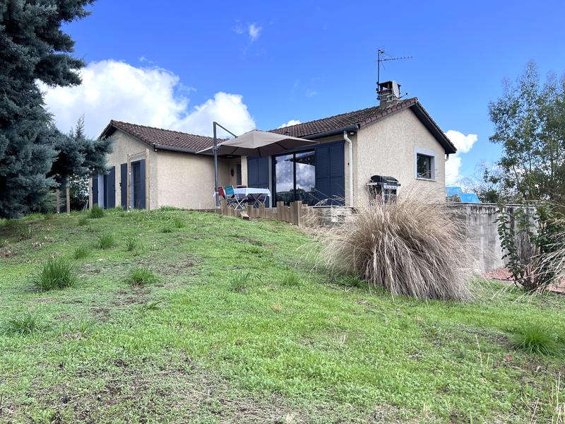 Maison traditionnelle - 100 m² - 5 pièces