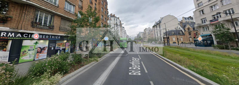 Local commercial - 190 m²