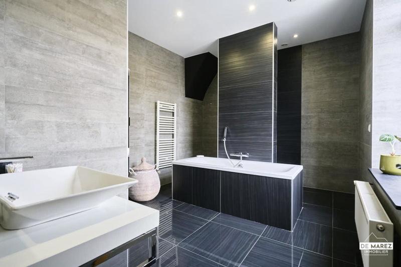 Maison - 138 m² - 6 pièces