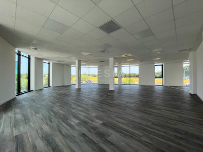 Bureau - 121 m²