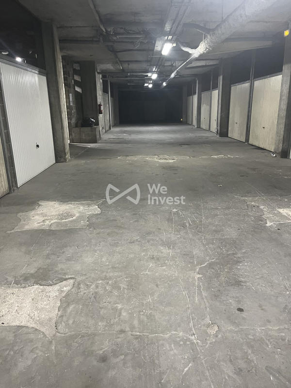 Parking / Garage - 14 m²