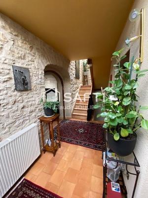 Maison - 249 m² - 10 pièces