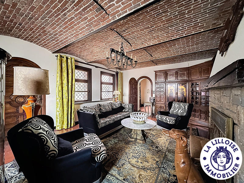 Demeure - 270 m² - 10 pièces