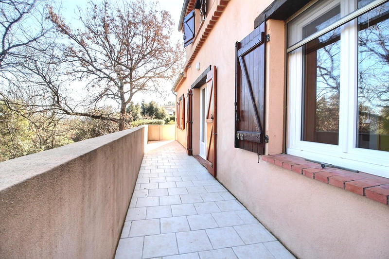 Maison - 98 m² - 5 pièces