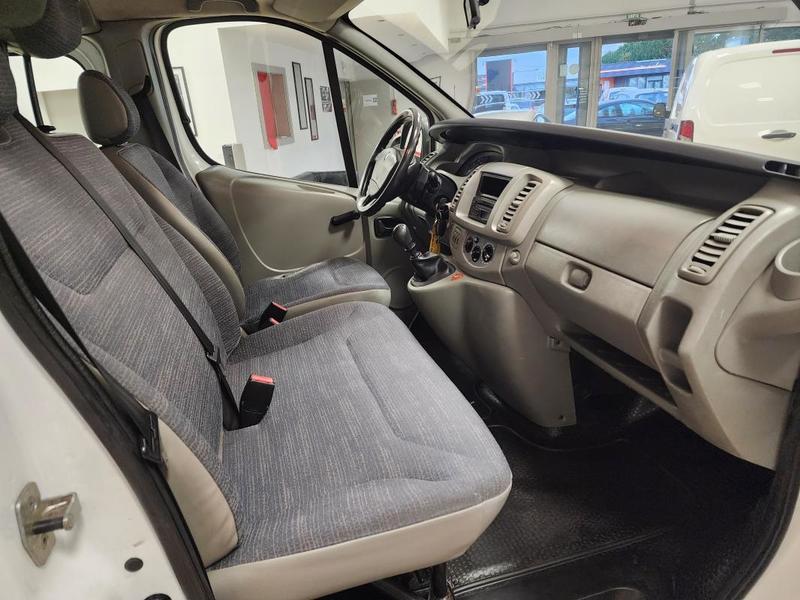 Renault Trafic Fg II L1h1 2.0 Dci 90ch 08 Places