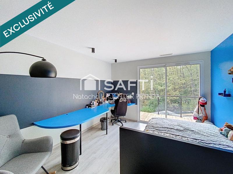 Maison - 181 m² - 6 pièces