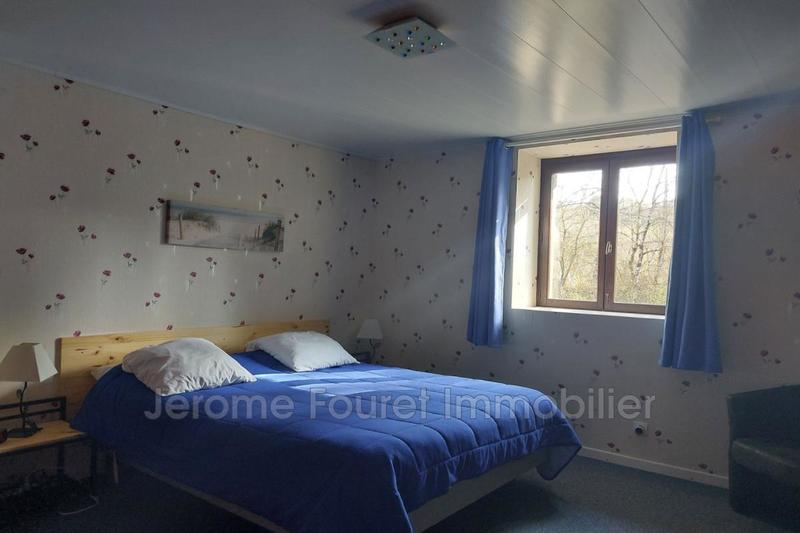 Propriété - 298 m² - 12 pièces