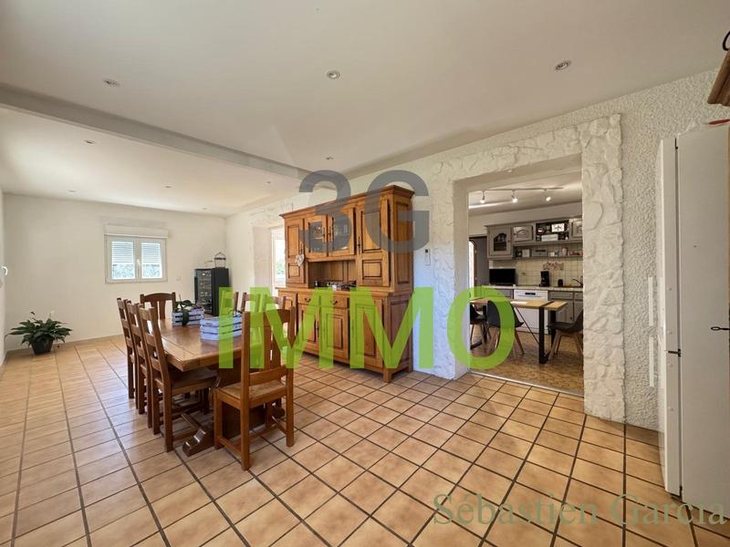 Villa - 292 m² - 13 pièces