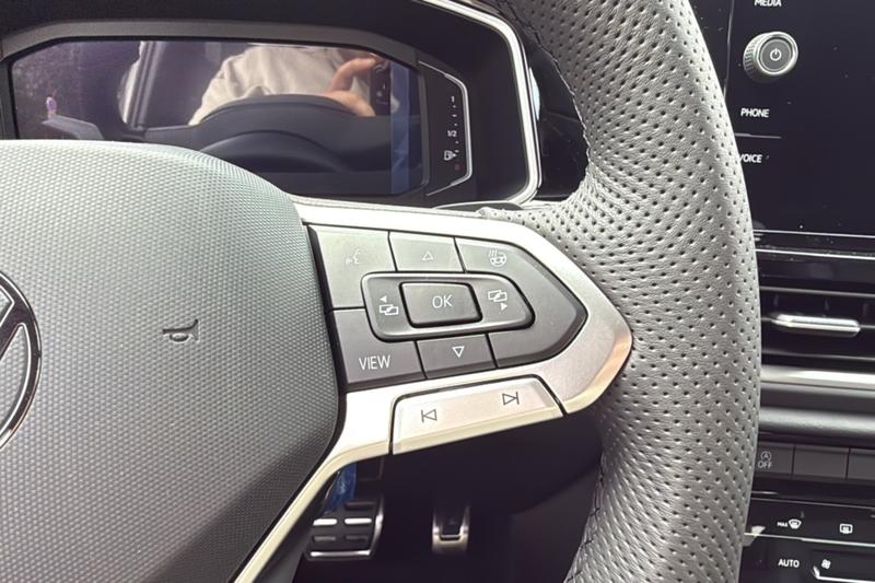 Volkswagen t-Roc Tsi 150 Dsg7 R-Line