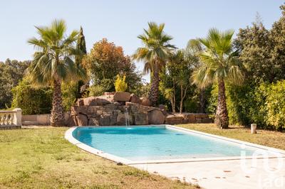 Maison - 268 m² - 6 pièces