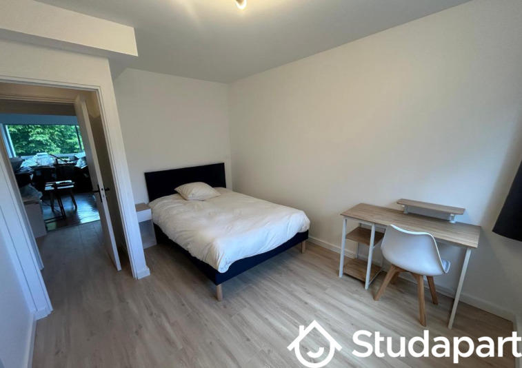 Chambre - 11 m² - 1 pièce