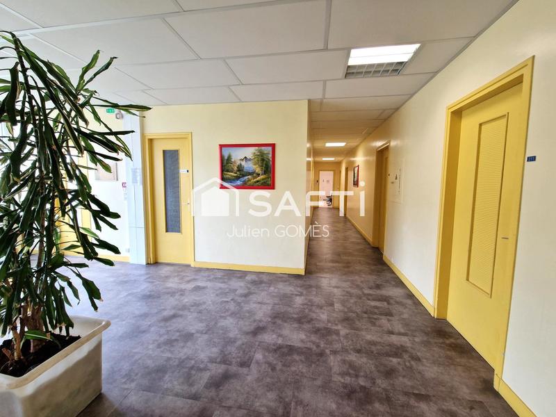 Bureau - 2 000 m² - 40 pièces