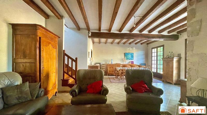 Maison - 204 m² - 8 pièces