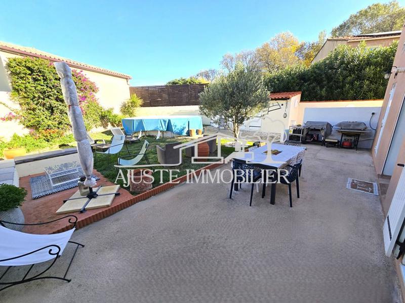 Maison - 99 m² - 5 pièces