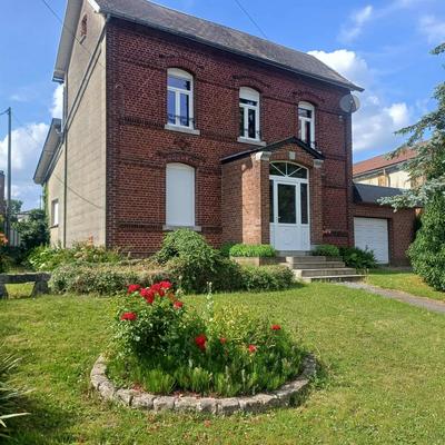 Maison - 96 m² - 5 pièces