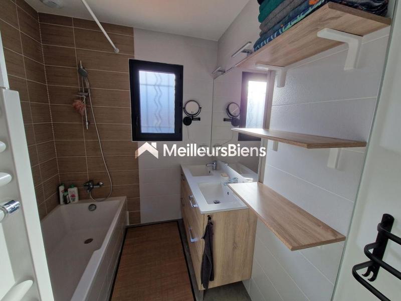 Maison - 105 m² - 4 pièces