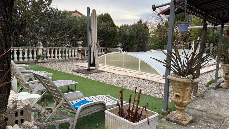 Maison - 187 m² - 9 pièces