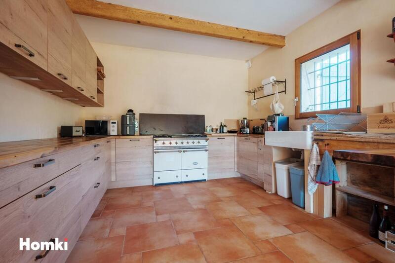 Propriété - 215 m² - 5 pièces