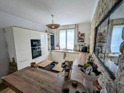 Maison - 189 m² - 8 pièces