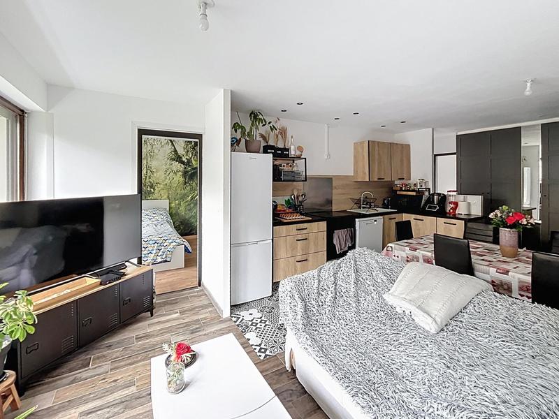 Appartement - 80 m² - 5 pièces