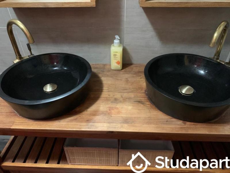 Chambre - 15 m² - 1 pièce