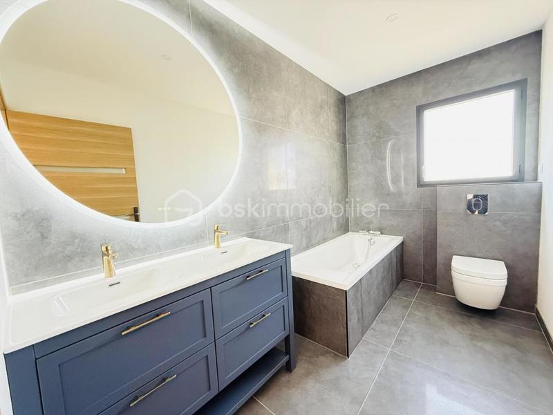 Maison - 170 m² - 7 pièces