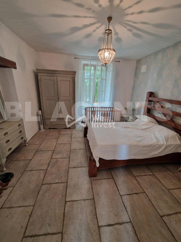 Maison - 200 m² - 8 pièces