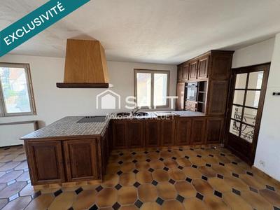Maison - 121 m² - 5 pièces
