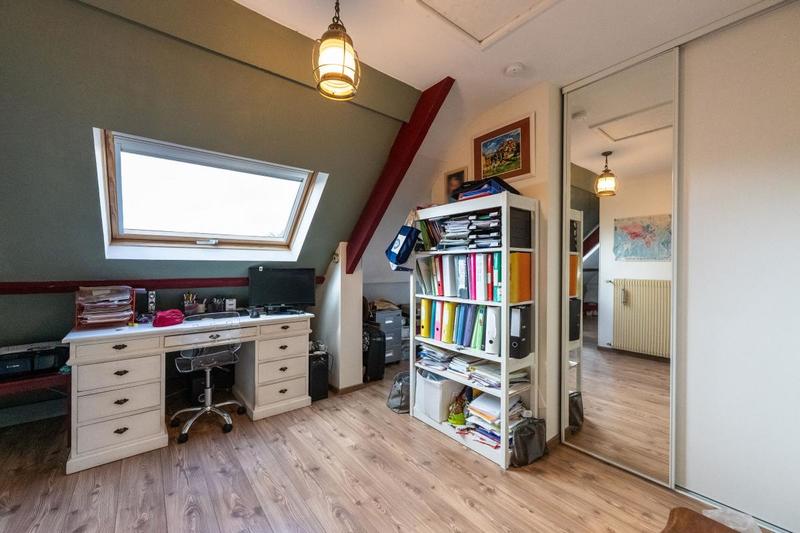 Maison - 202 m² - 6 pièces