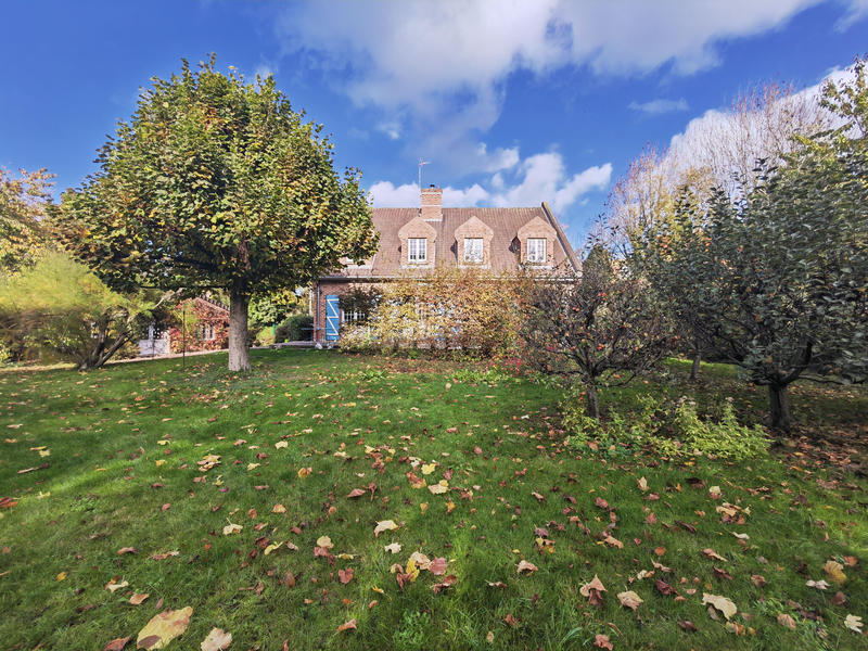 Maison - 180 m² - 7 pièces